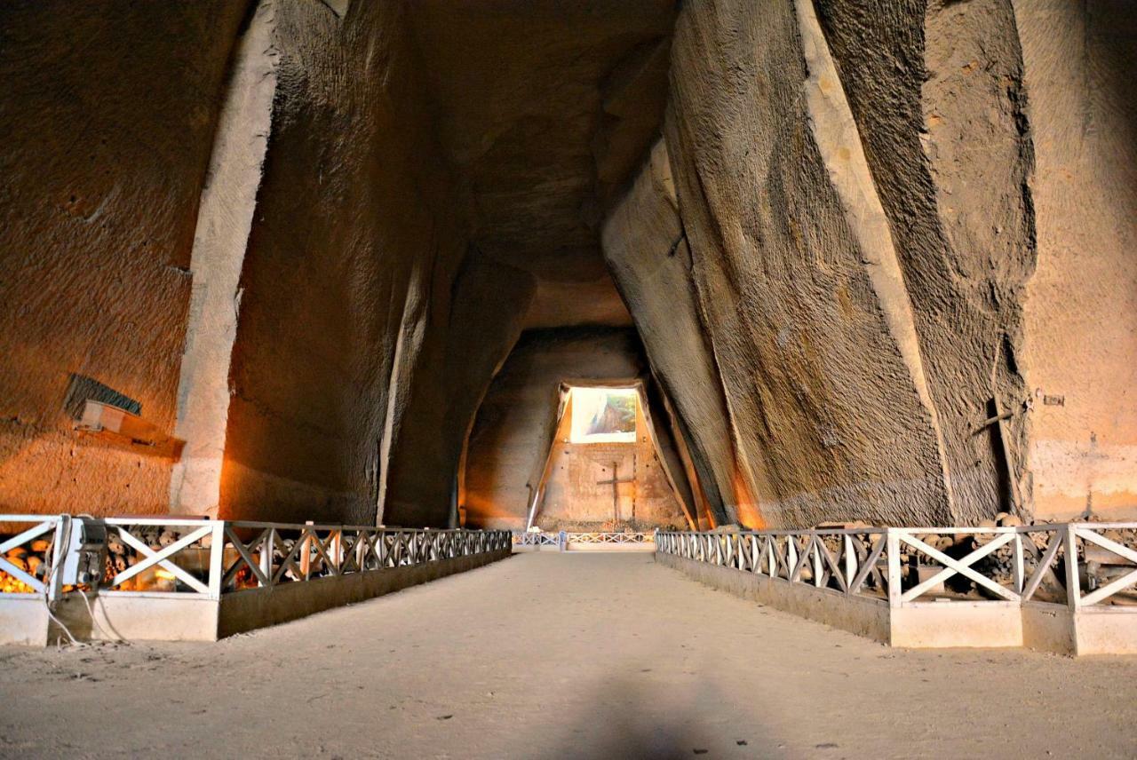 Donnare Casavacanza - Historic Center Of نابولي المظهر الخارجي الصورة